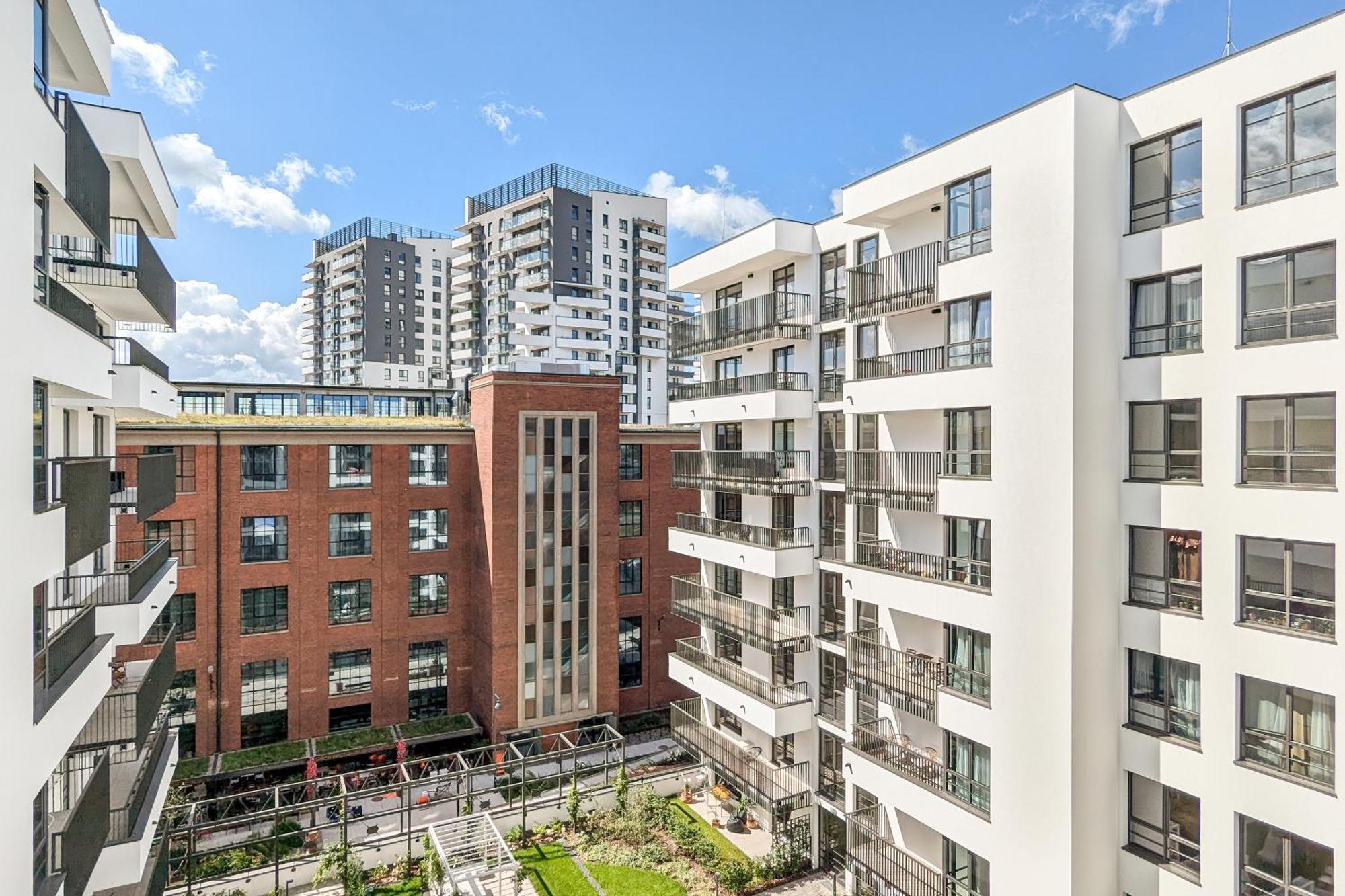 Stylowe Apartmenty Z Parkingiem Popieluszki W Gdansku By Renters Leilighet Gdańsk